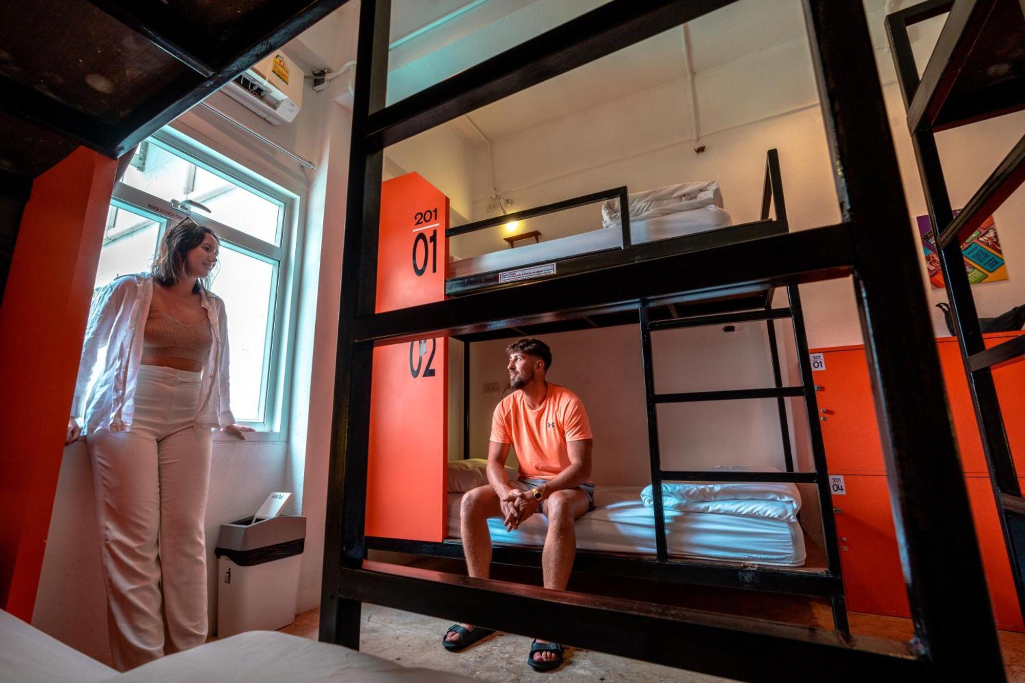 Mad Monkey Chiang Mai Hostel Екстериор снимка