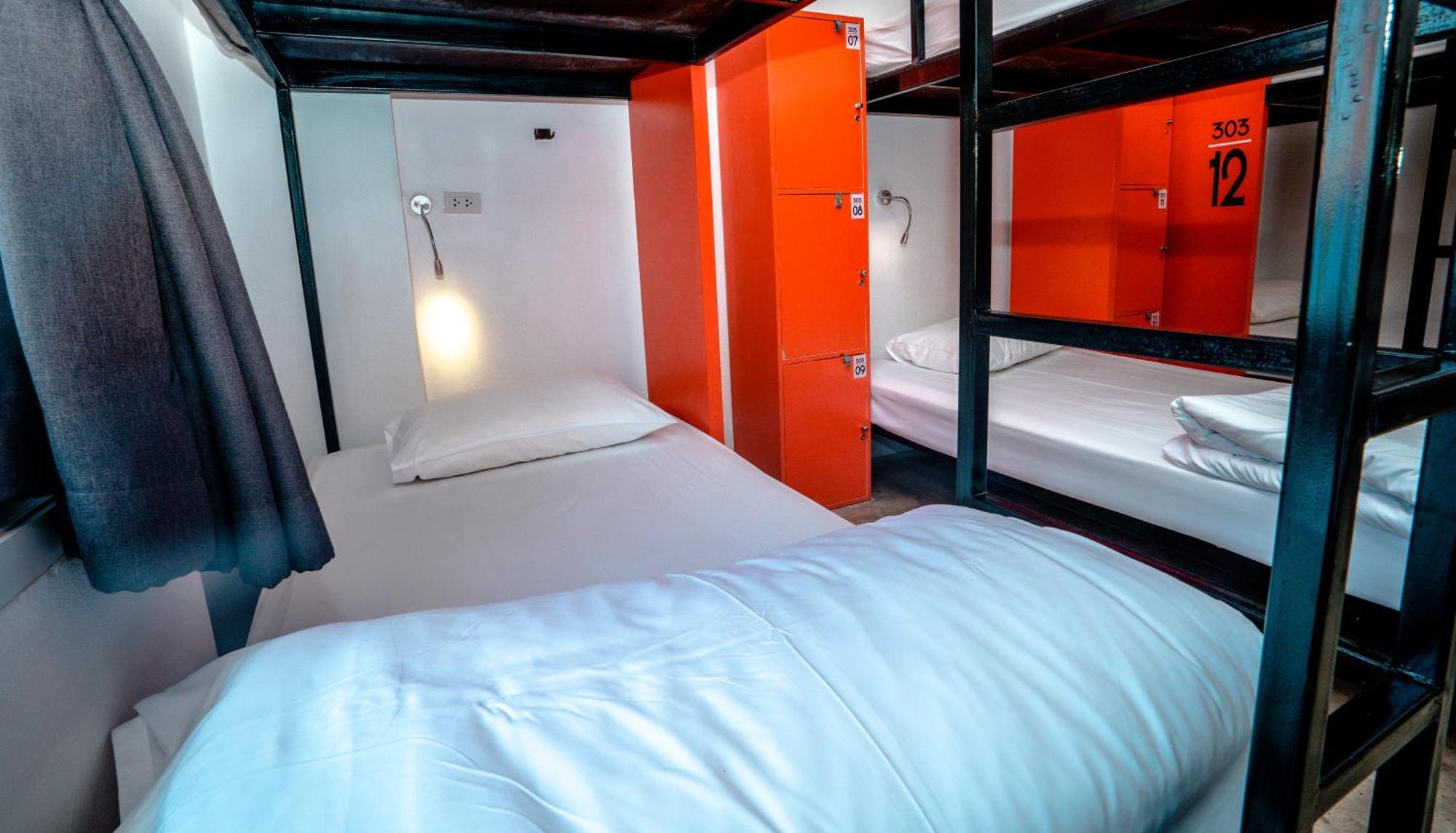 Mad Monkey Chiang Mai Hostel Екстериор снимка
