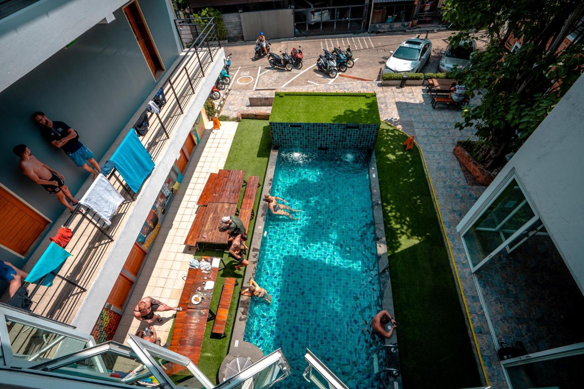 Mad Monkey Chiang Mai Hostel Екстериор снимка